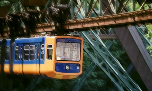 Schwebebahn 1